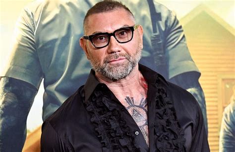 how tall is dave bautista|how much does batista weigh.